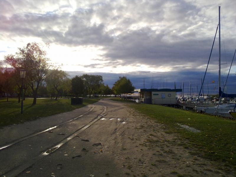 Name:  071020111236.jpg
Hits: 977
Gre:  63,9 KB