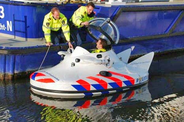 Name:  politie-duikboot---KLPD.jpg
Hits: 3117
Gre:  43,7 KB