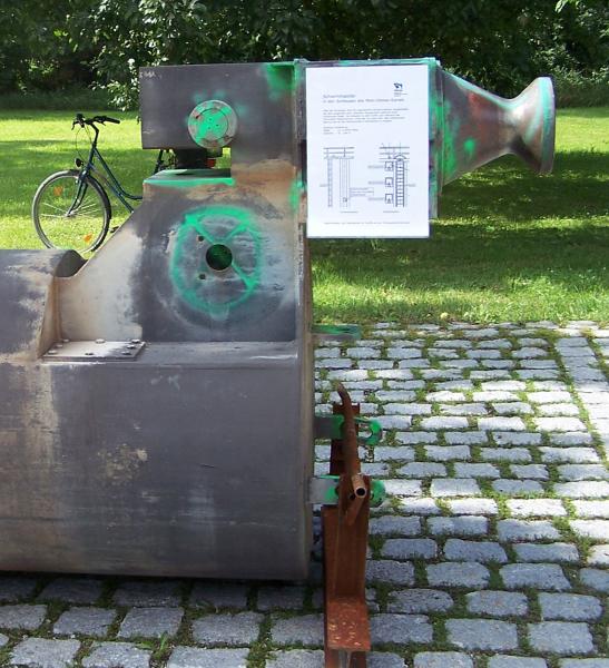 Name:  1095-Schwimmpoller.jpg
Hits: 1889
Gre:  68,0 KB