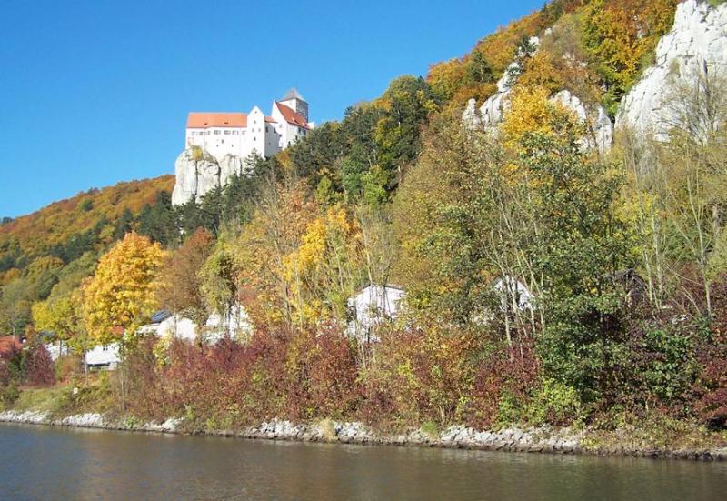 Name:  1706-Schloss-Prunn.jpg
Hits: 1458
Gre:  107,6 KB