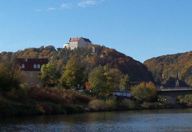 Name:  1707-Rosenburg.jpg
Hits: 1459
Gre:  47,0 KB