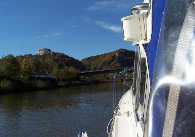 Name:  1708-Riedenburg.jpg
Hits: 1603
Gre:  52,5 KB
