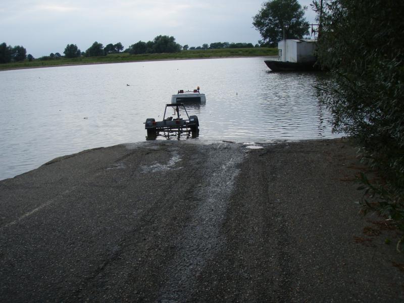 Name:  auto te water 002.jpg
Hits: 4450
Gre:  73,0 KB