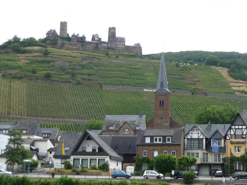 Name:  Alken und BurgThurant.jpg
Hits: 10677
Größe:  75,4 KB