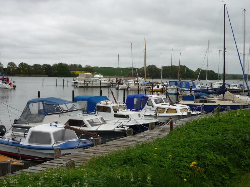 Name: P1050277.jpg
Hits: 3983
Größe: 80,0 KB