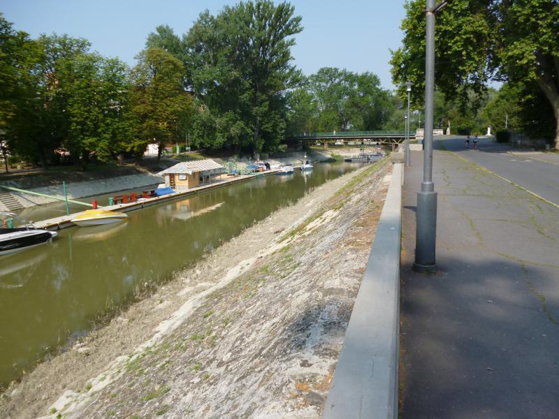 Name: P1000190.jpg
Hits: 4374
Größe: 90,1 KB