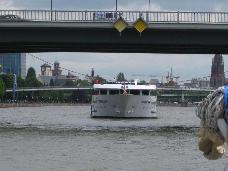 Name: IMG_3035.jpg
Hits: 2850
Größe: 60,2 KB