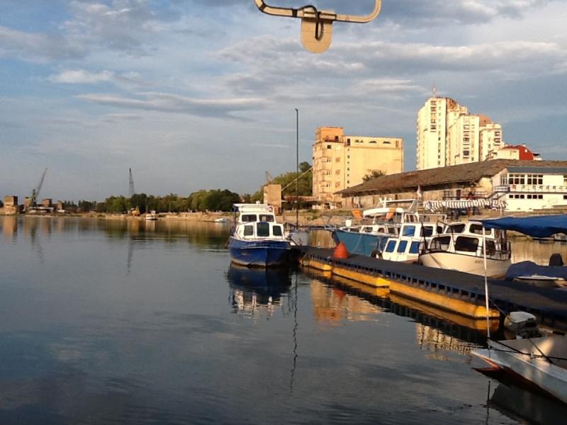 Name: image.jpg
Hits: 1099
Größe: 59,8 KB