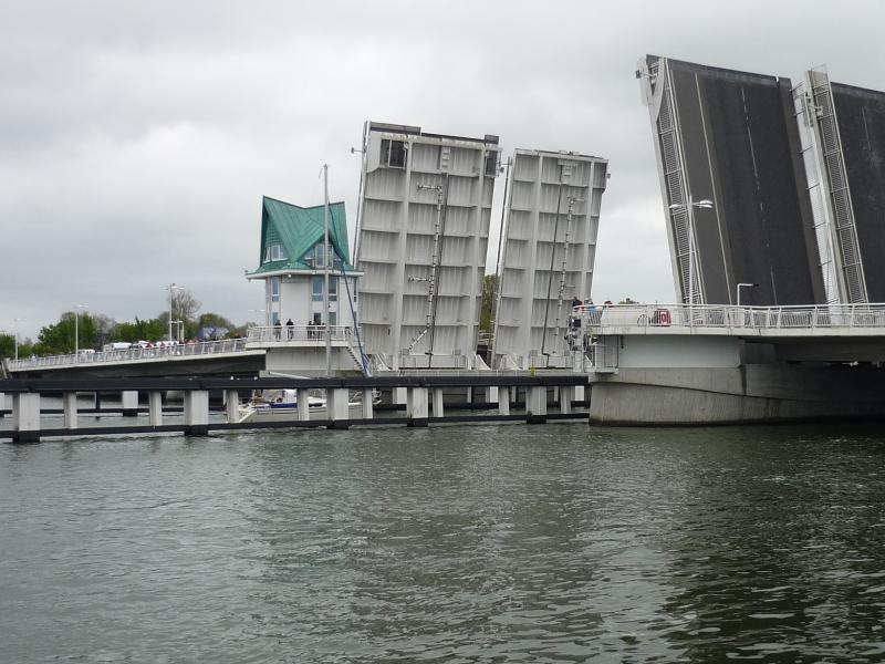 Name:  P1050260.jpg
Hits: 3934
Größe:  74,1 KB