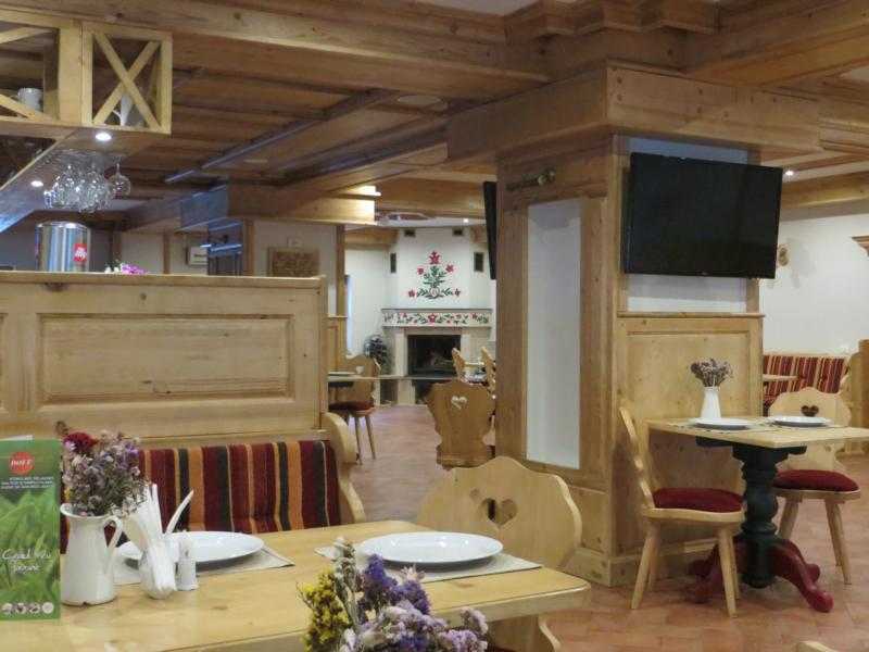 Name: K800_IMG_0080.JPG
Hits: 907
Größe: 72,3 KB